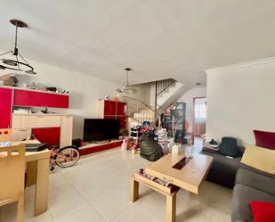 Sala d'estar de Casa adosada en venda en Beniarbeig amb Aire condicionat, Terrassa i Traster
