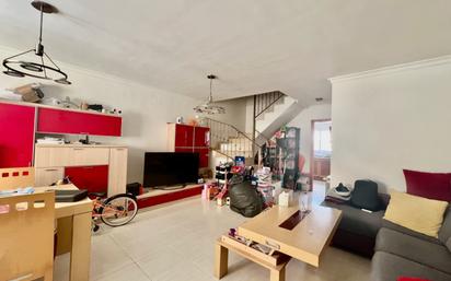 Sala d'estar de Casa adosada en venda en Beniarbeig amb Aire condicionat, Terrassa i Traster