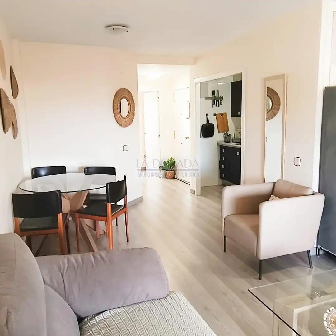 Sala de estar de Apartamento en venta en Cambrils con Amueblado, Balcón y Piscina comunitaria