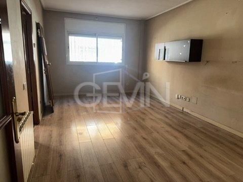 Bedroom of Flat for sale in Barberà del Vallès  with Air Conditioner