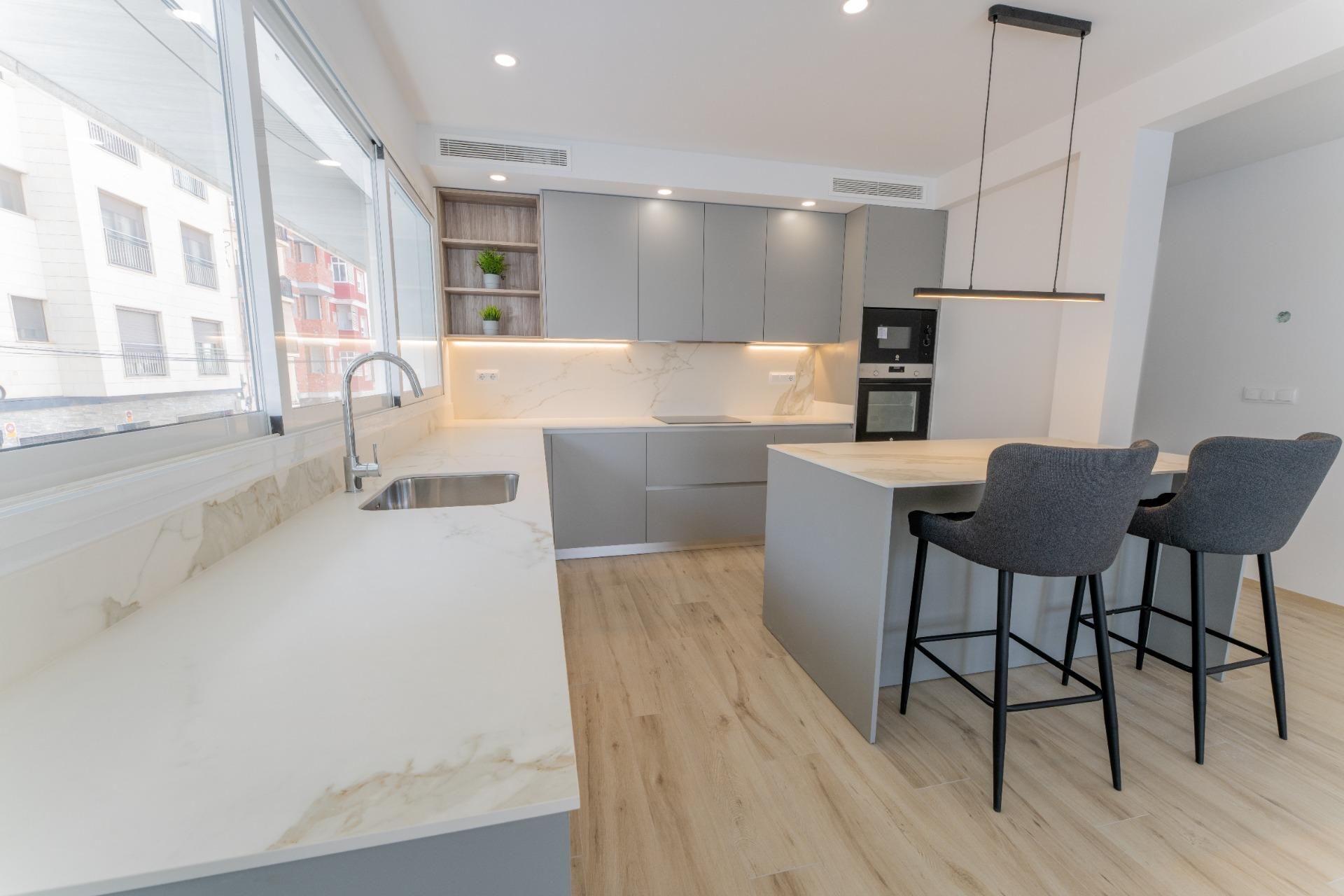 Flat for sale in Reina Victoria - Miguel Hernández