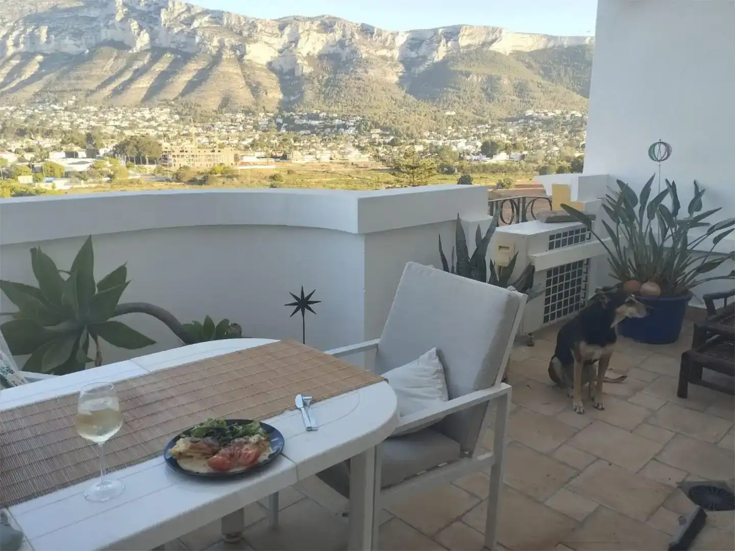 Terraza de Piso para compartir en Dénia con Piscina, Amueblado y Balcón