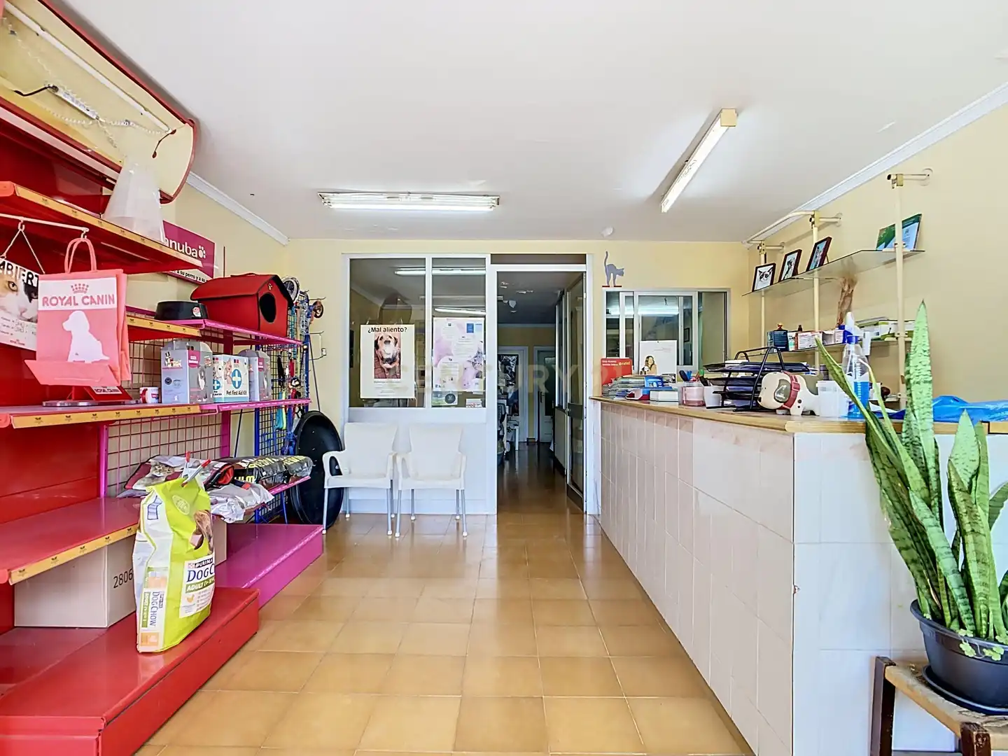 Local en venta en Calle Carmen Montes, Torremolinos, Spain, La Carihuela - Los Nidos
