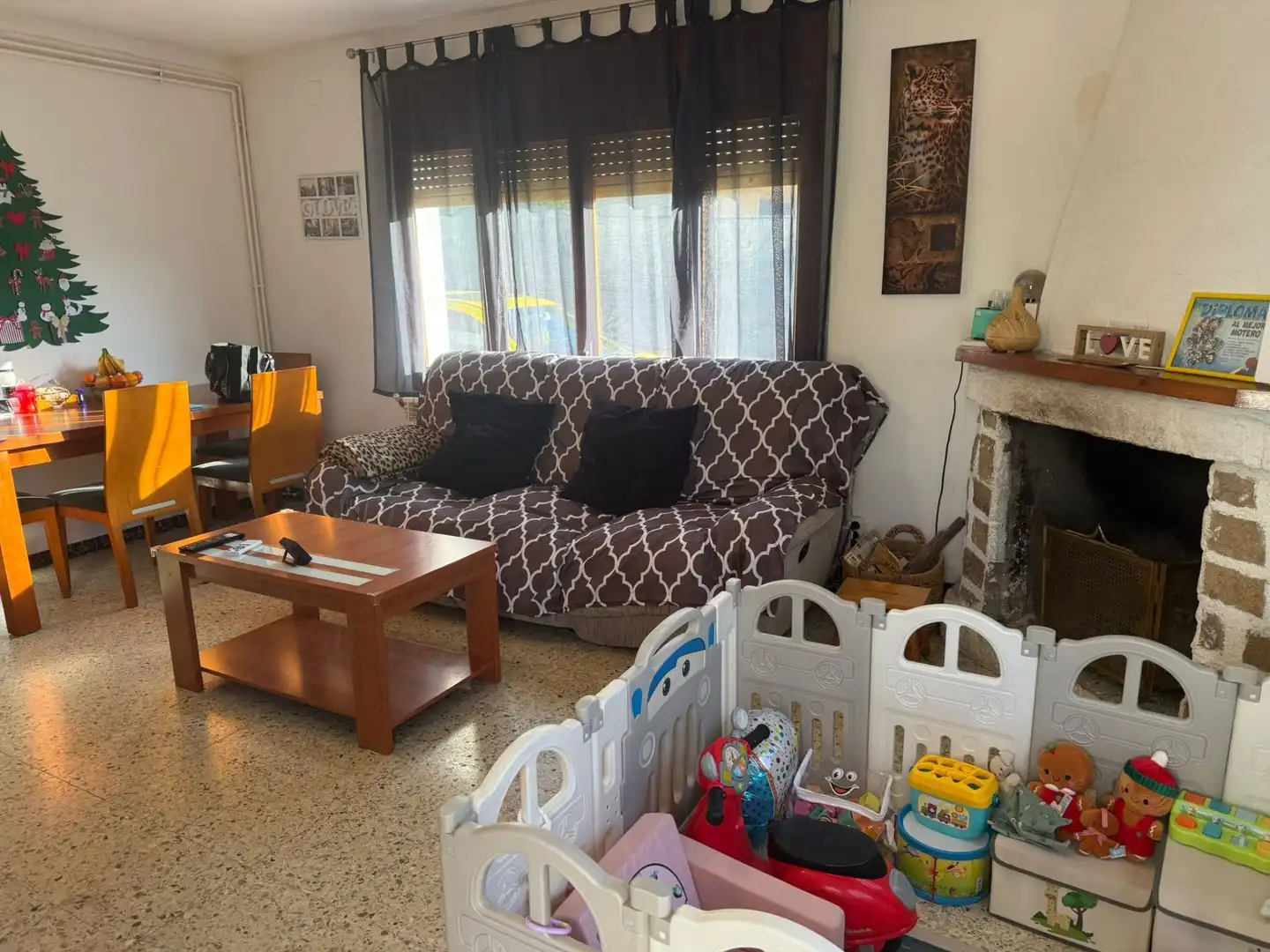 Sala d'estar de Casa o xalet en venda en Riells i Viabrea amb Calefacció, Jardí privat i Terrassa