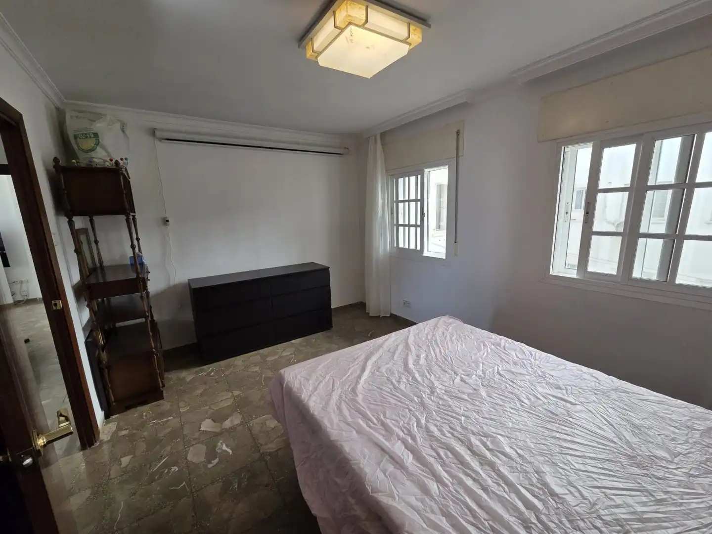 Habitación de Piso de alquiler en Málaga con Aire acondicionado y Amueblado