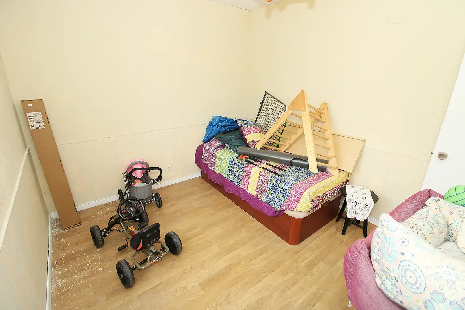 Bedroom of Houses for sale in Torremocha de Jarama  with Air Conditioner, Heating and Private garden
