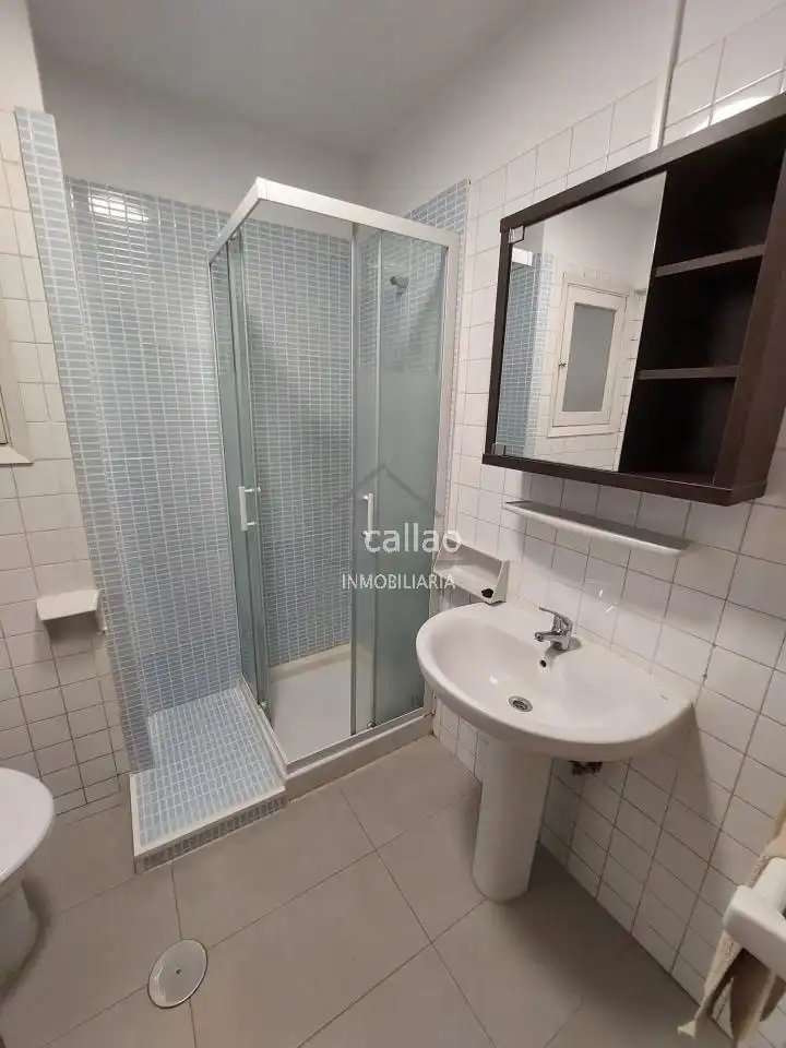 Habitación de Piso de alquiler en Ferrol con Amueblado