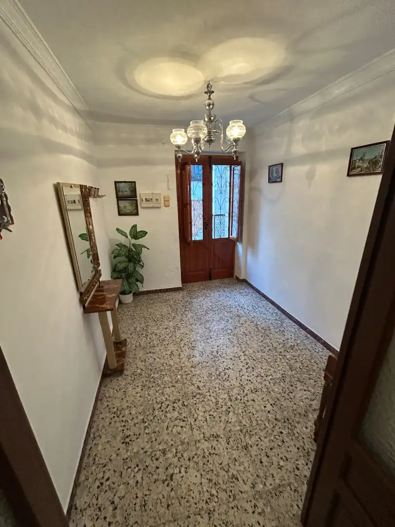 Casa adosada en venta en Sayalonga con Calefacción, Terraza y Trastero