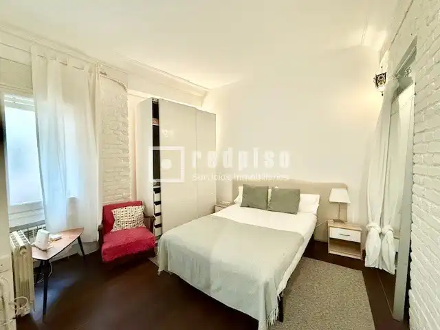 Habitación de Piso de alquiler en Madrid con Aire acondicionado, Calefacción y Jardín privado