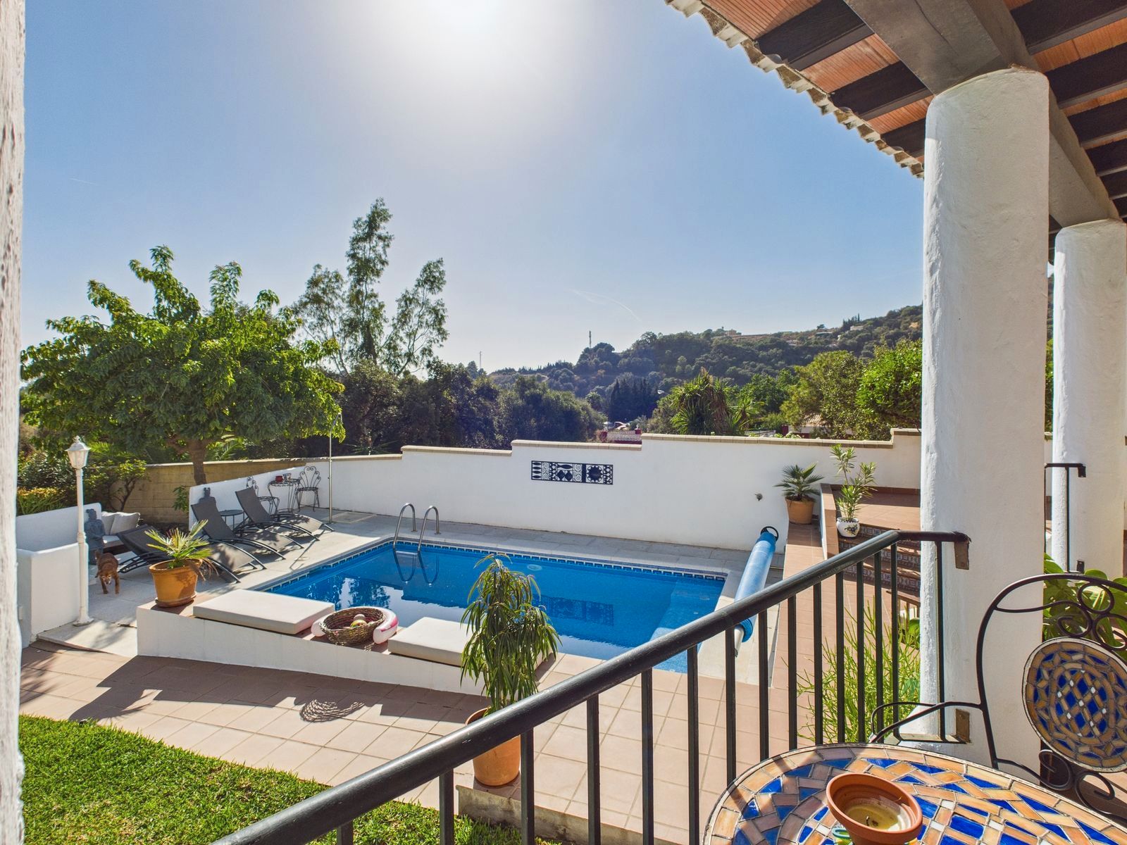 Piscina de Casa o xalet en venda en Estepona amb Aire condicionat, Terrassa i TV