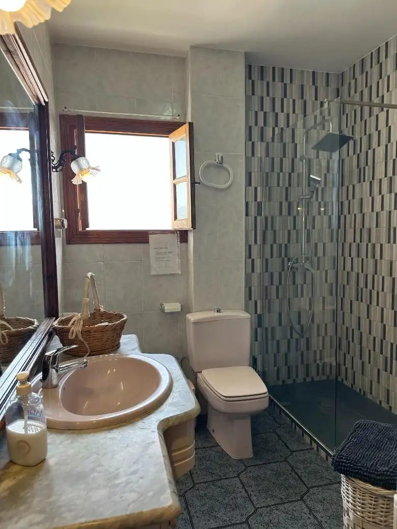 Bany de Dúplex en venda en Álora amb Aire condicionat, Terrassa i Piscina