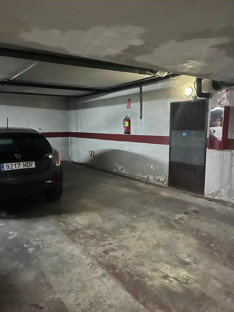 Parkplatz von Garage zur Miete in Murcia