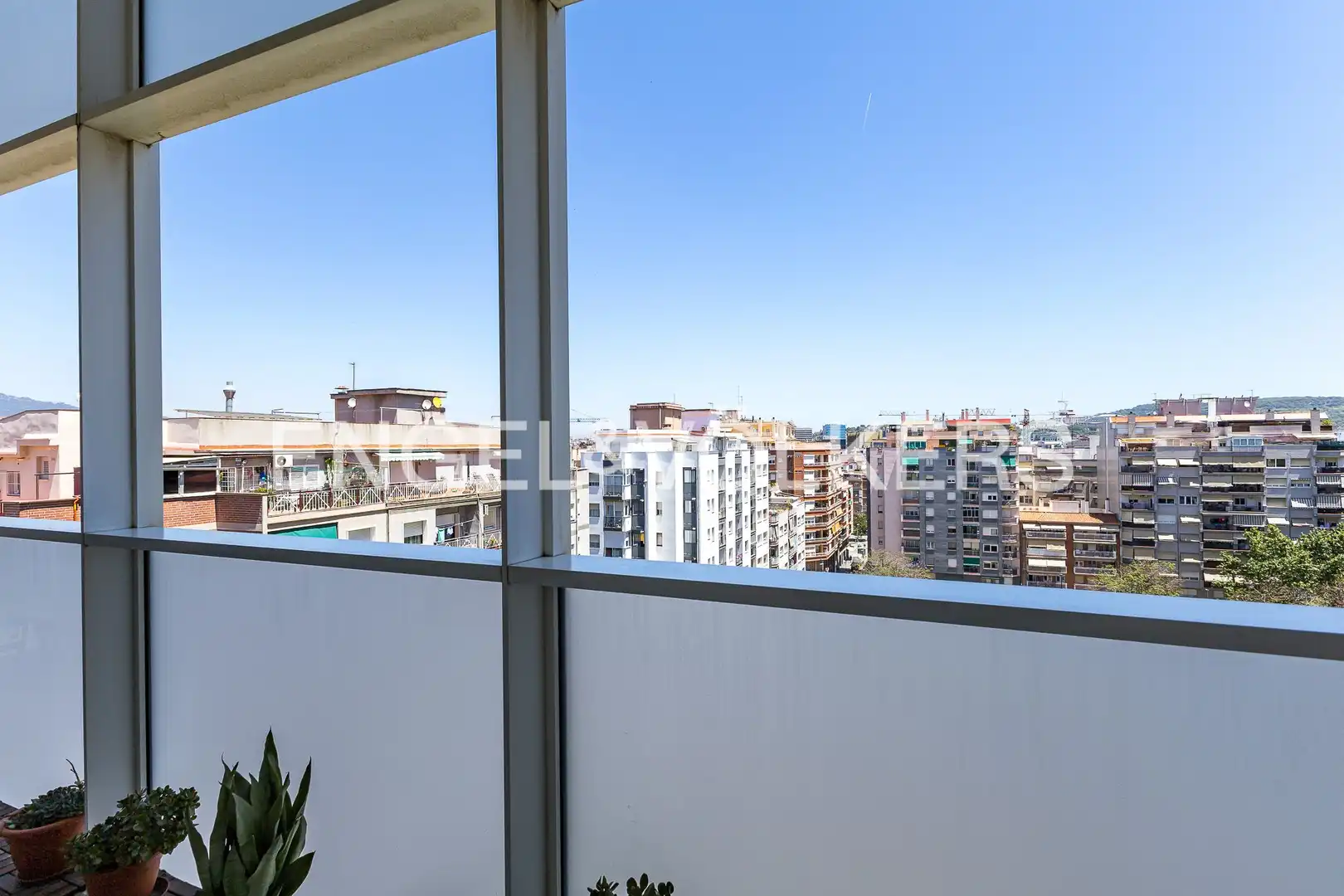 Balcony of Flat for sale in L'Hospitalet de Llobregat  with Air Conditioner, Heating and Parquet flooring