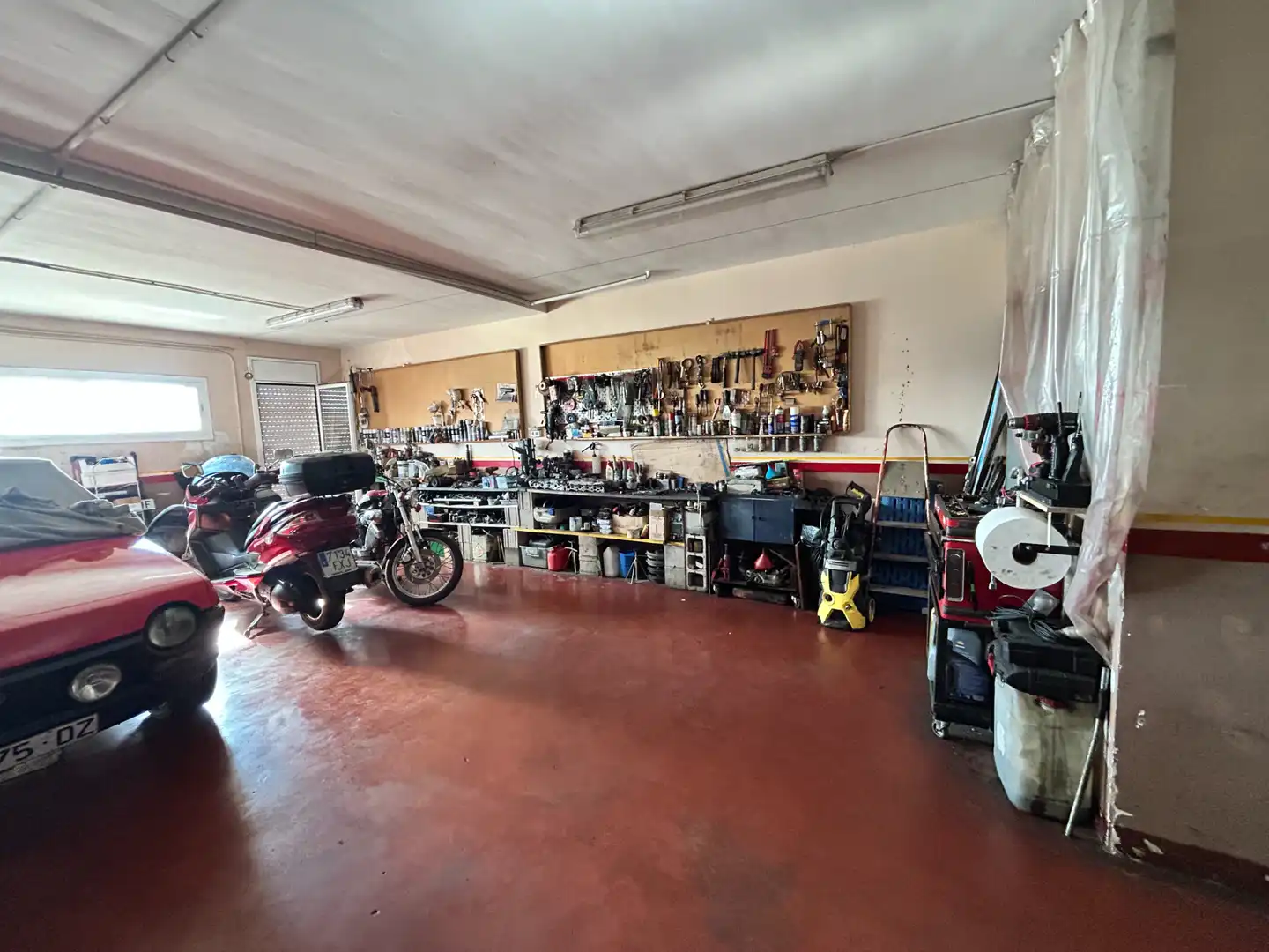 Parking de Casa adosada en venta en Valls con Aire acondicionado, Calefacción y Terraza