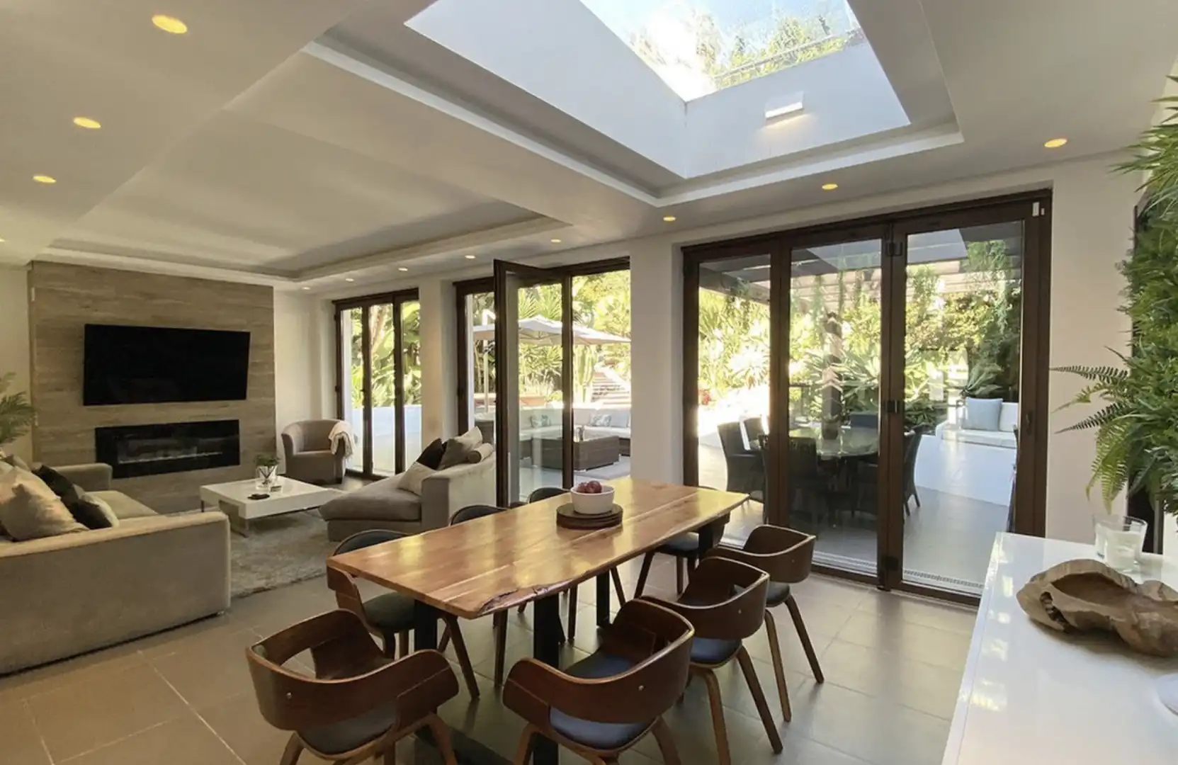 Chalet con terraza en venta en Las Chapas - El Rosario, imagen 3