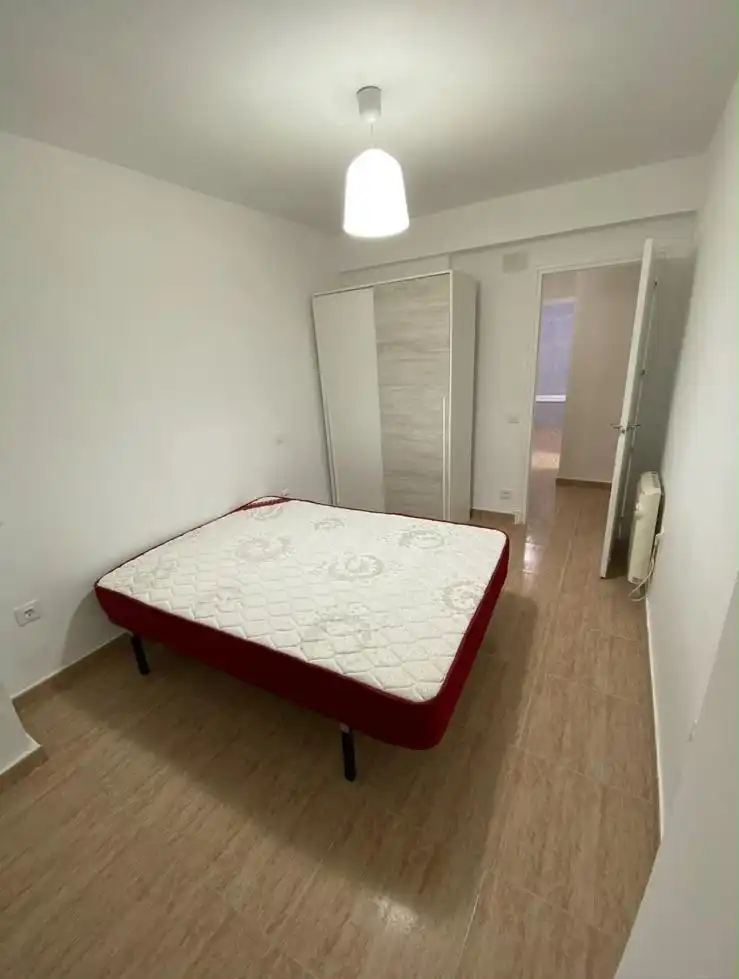 Habitación de Piso en venta en Talavera de la Reina con Aire acondicionado, Calefacción y Amueblado