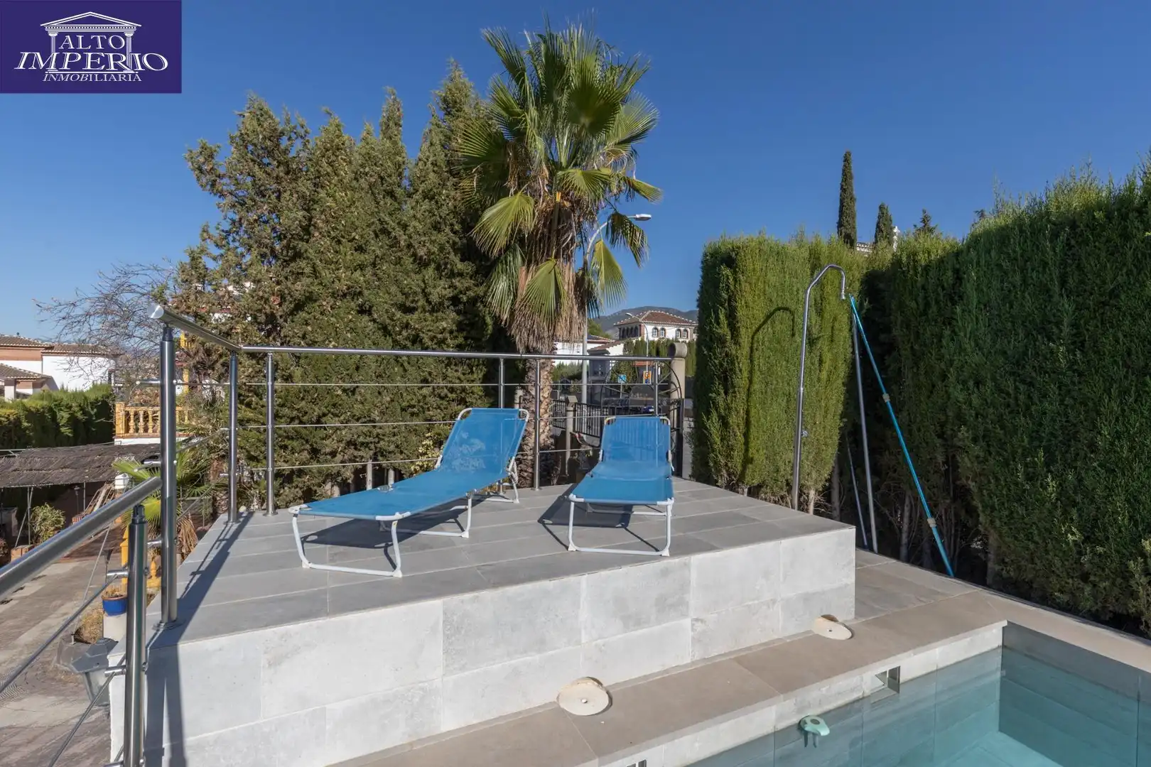Chalet con terraza en venta en Altos de la Zubia, imagen 4