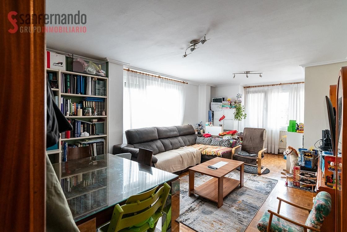 Living room of Duplex for sale in Santander  with Heating, Parquet flooring and Storage room