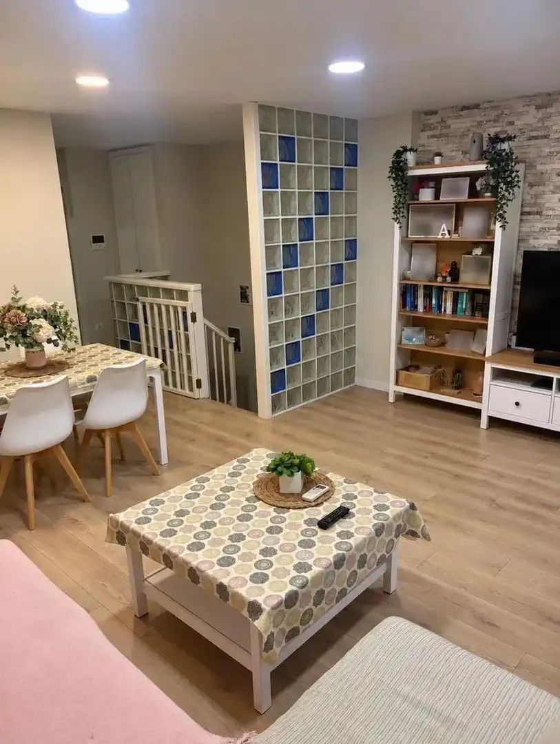 Piso con terraza en venta en Calle BENISANO, imagen 4