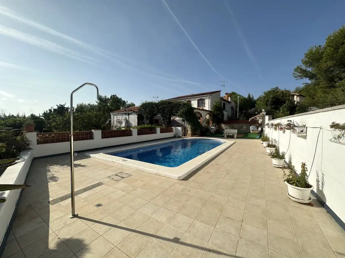 Xalet amb piscina en venda a Algar de Palància, imagen 3