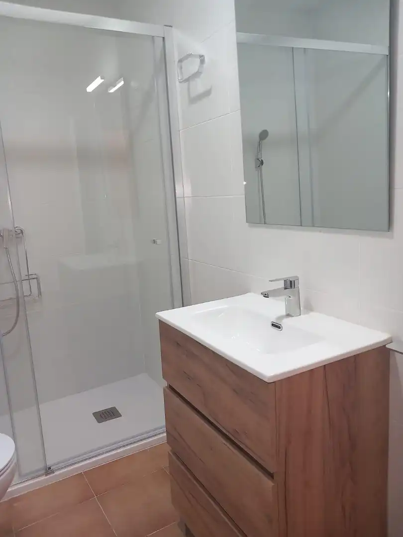 Badezimmer von Haus oder Chalet zur Miete in Santa Margarida I Els Monjos mit Balkon und Alarm