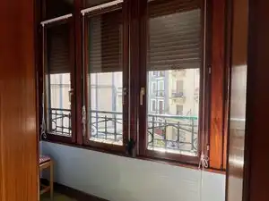 Terrassa de Pis de lloguer en Bilbao  amb Calefacció, Moblat i Balcó