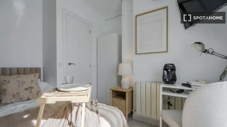 Room in San Isidro
