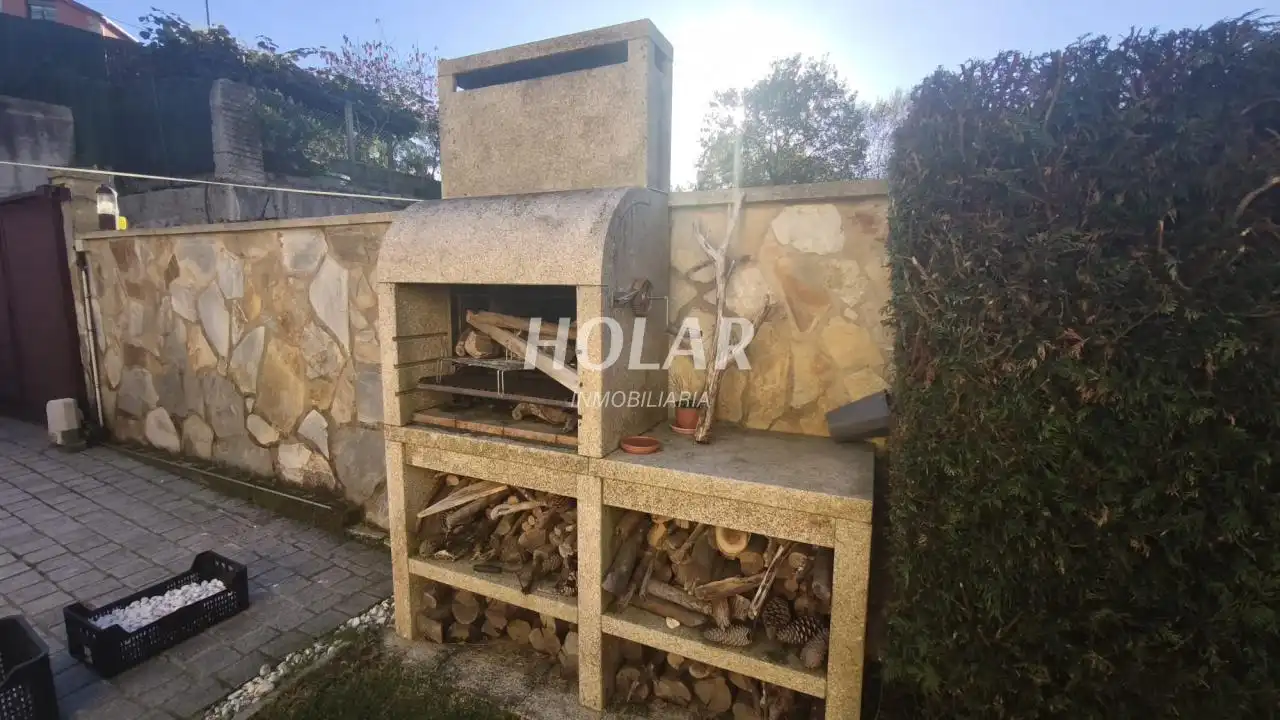 Houses for sale in Vigo   with Private garden, Terrace and Storage room