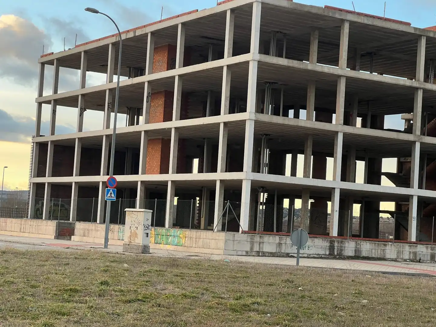 Außenansicht von Gebäude zum Verkauf in Ávila