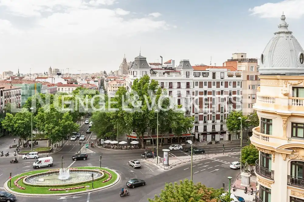 Vista exterior de Pis de lloguer en Madrid amb Aire condicionat, Calefacció i Parquet
