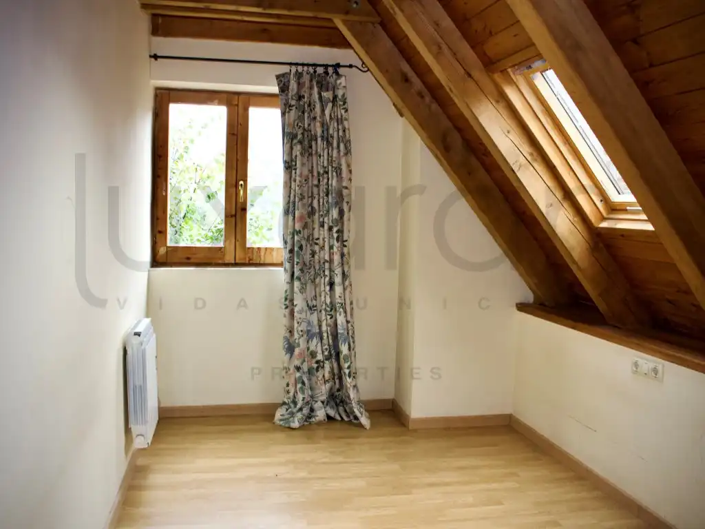 Habitación de Casa o chalet en venta en Bausen