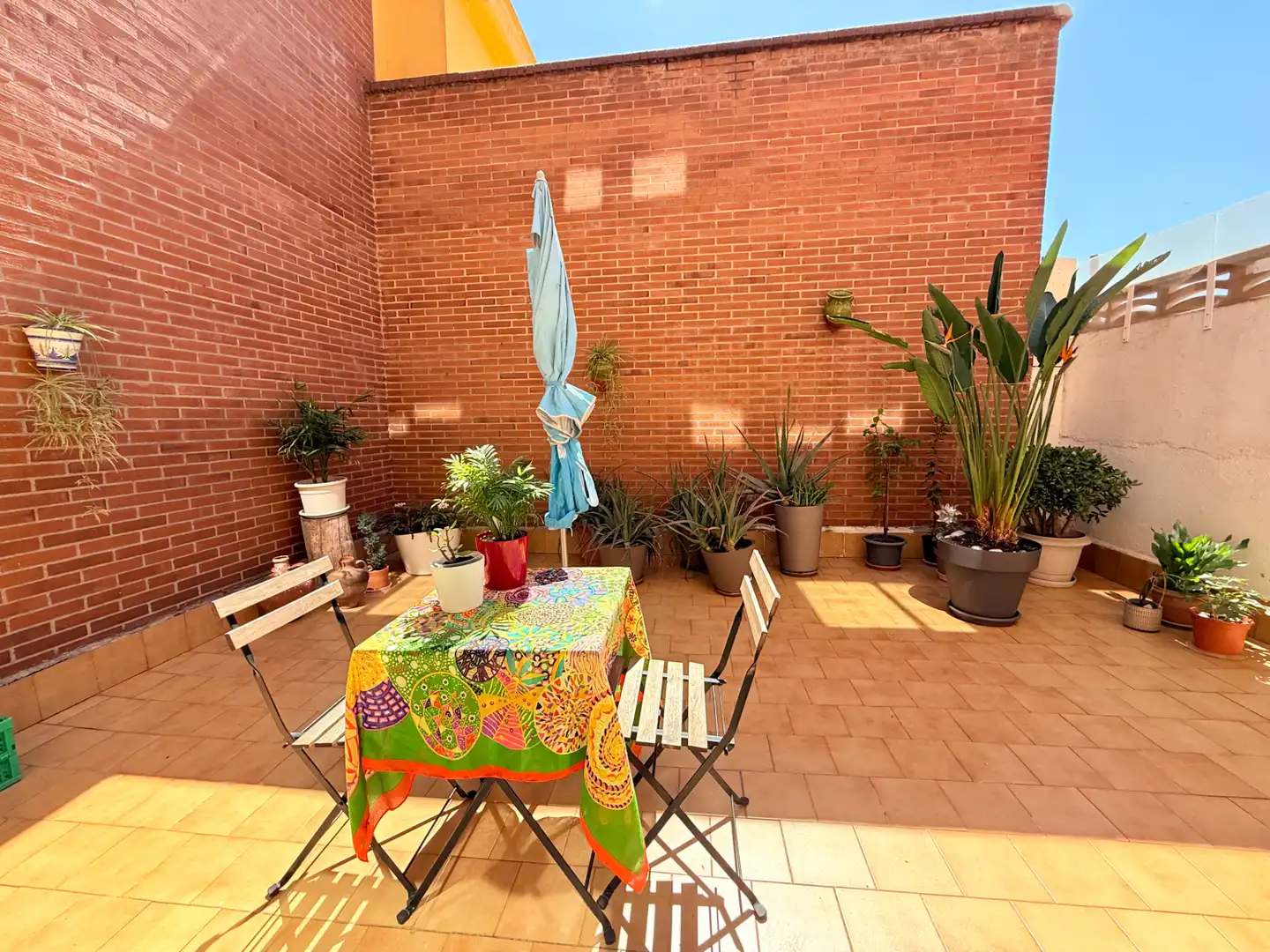 Terraza de Casa adosada en venta en San Sebastián de los Reyes con Aire acondicionado, Calefacción y Jardín privado