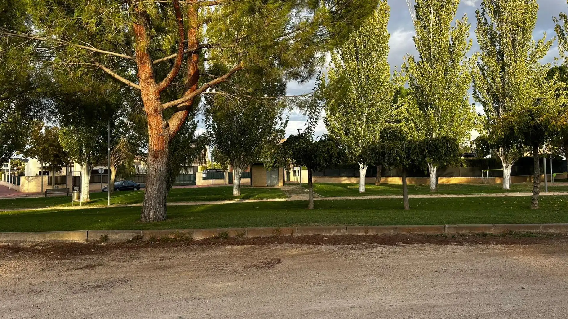 Exterior view of Residential for sale in Zaragoza