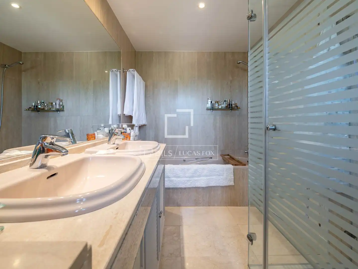 Detached house with terrace for sale in Encinar de los Reyes, imagen 39