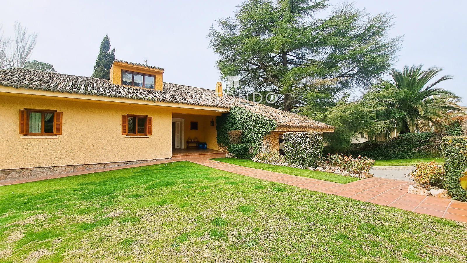 Jardí de Casa o xalet en venda en Algete amb Aire condicionat, Calefacció i Terrassa