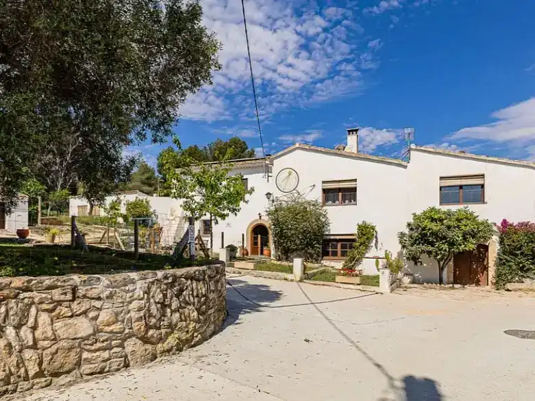 Vista exterior de Casa o xalet en venda en Sant Pere de Ribes amb Aire condicionat