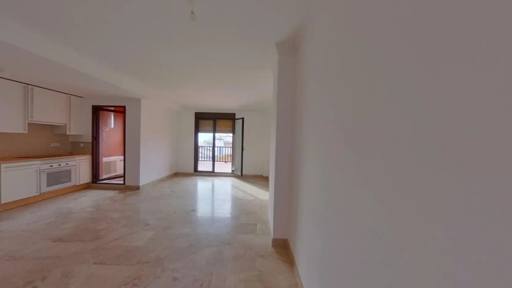 Ático en venta en Estepona con Trastero y Piscina