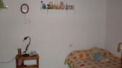 Excelente Piso en el distrito de Peñarroya con una superficie de 96 m2, consta de 4 dormitorios amplios con claridad natural-venti, imatge 2