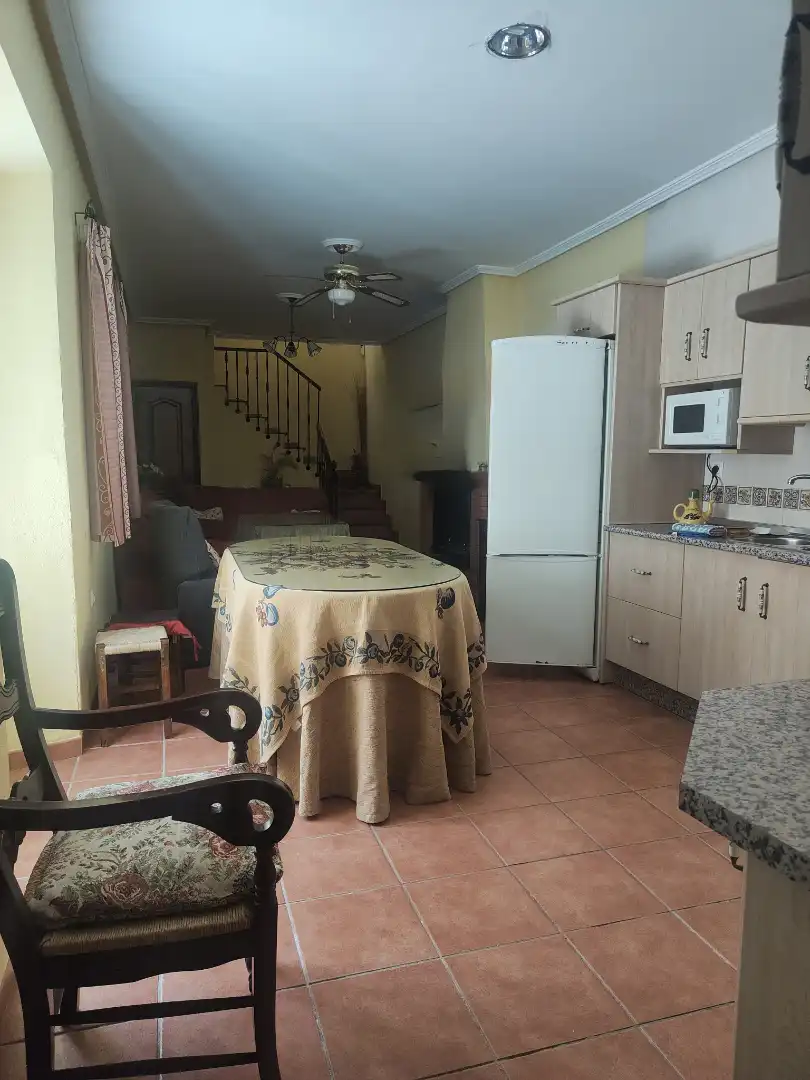Cuina de Casa o xalet en venda en Villanueva de la Reina amb Jardí privat