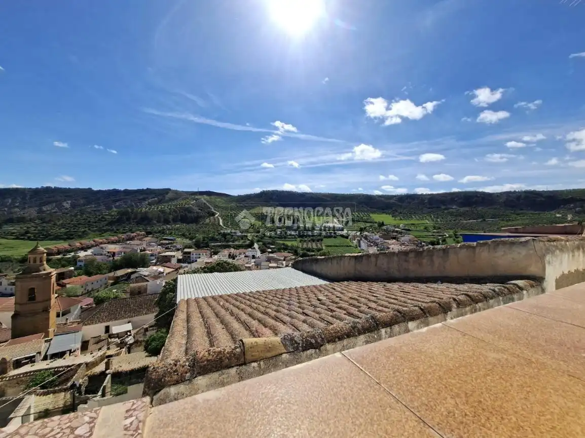 Vista exterior de Casa adosada en venta en La Peza con Terraza