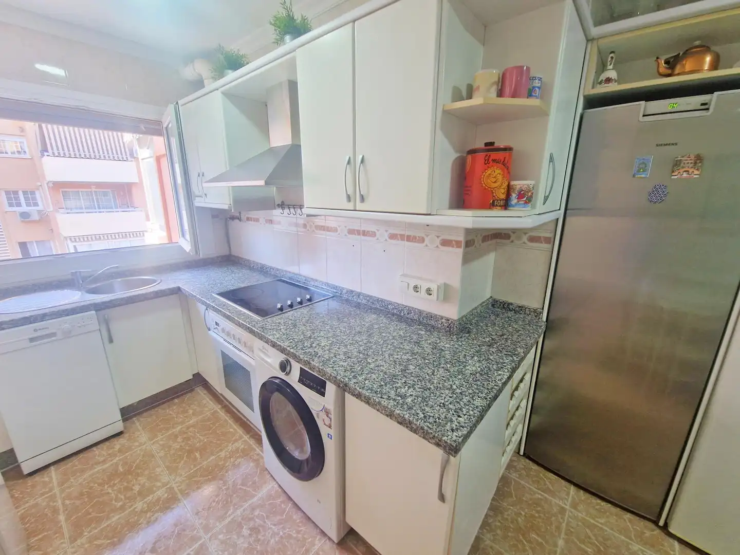 Wohnung zur Miete in C. Poeta Francisco Coronado y Delicado, Martiricos - La Roca - La Rosaleda