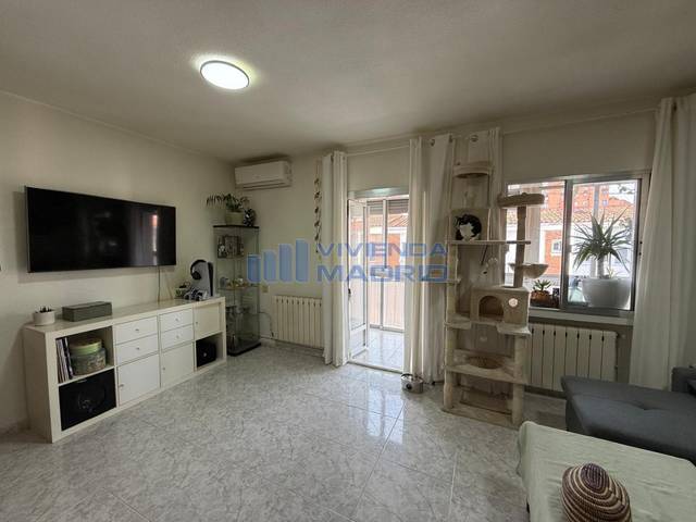Piso en Venta en Alfarnate en Palomeras Sureste
