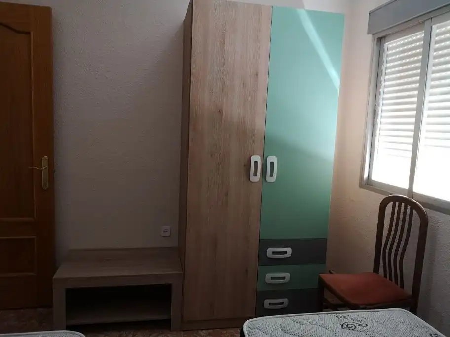 Habitación de Piso en venta en  Logroño con Calefacción y Amueblado
