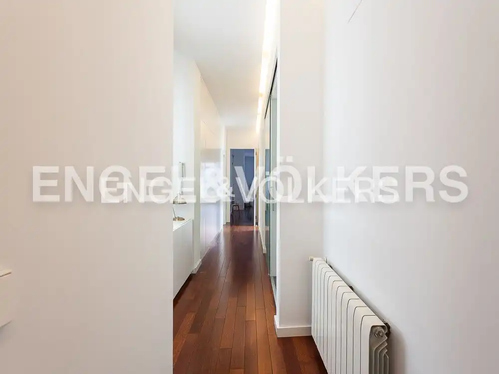 Flat for rent in Valencia  with Air Conditioner, Heating and Parquet flooring