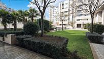 Vista exterior de Àtic en venda en  Madrid Capital amb Aire condicionat, Calefacció i Jardí privat