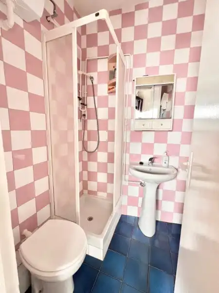 Bany de Casa o xalet en venda en Málaga amb Aire condicionat, Terrassa i Moblat