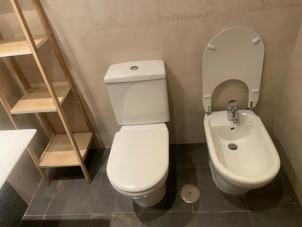 Baño de Apartamento en venta en Valladolid con Jardín privado y Piscina comunitaria