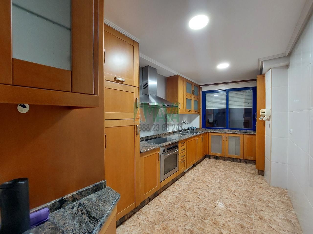 Cuina de Pis en venda en Ourense Capital  amb Calefacció i Parquet