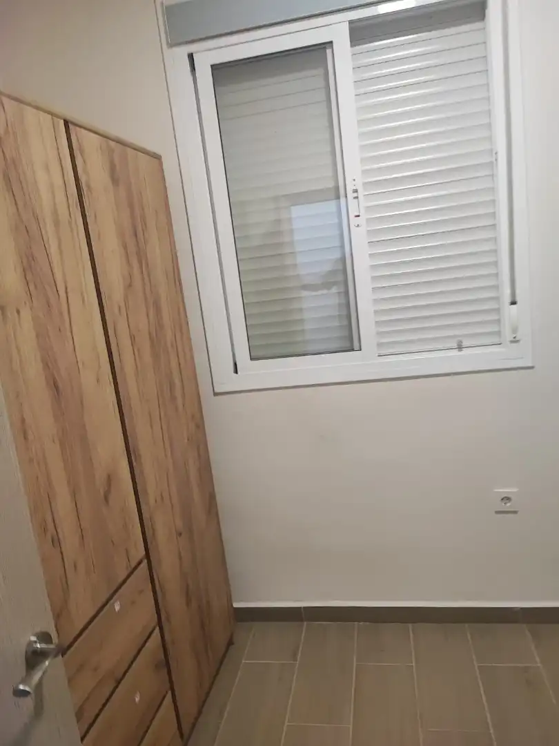 Habitación de Piso de alquiler en Melilla con Aire acondicionado y Amueblado