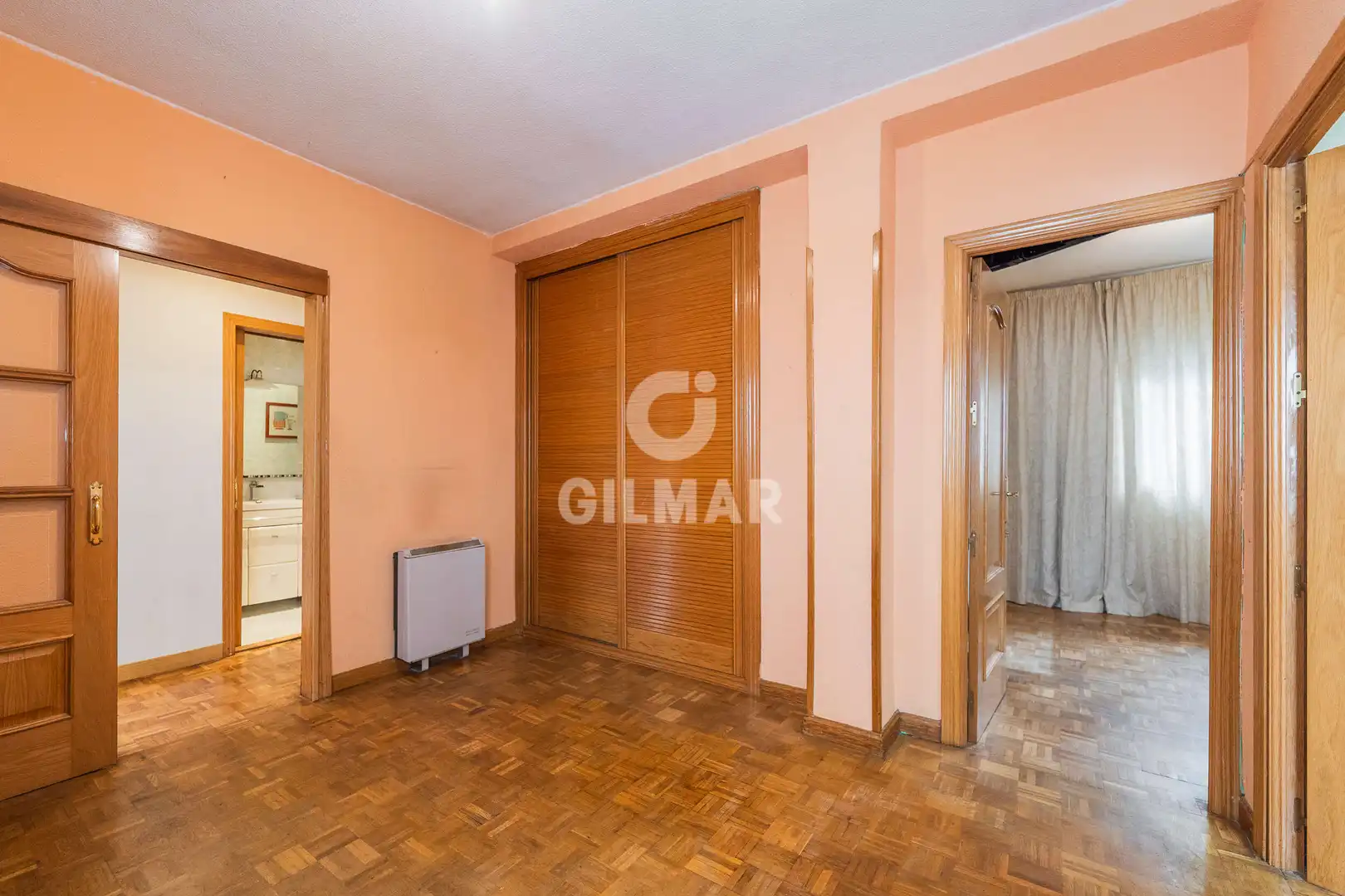 Schlafzimmer von Wohnung zum Verkauf in Madrid mit Heizung und Balkon